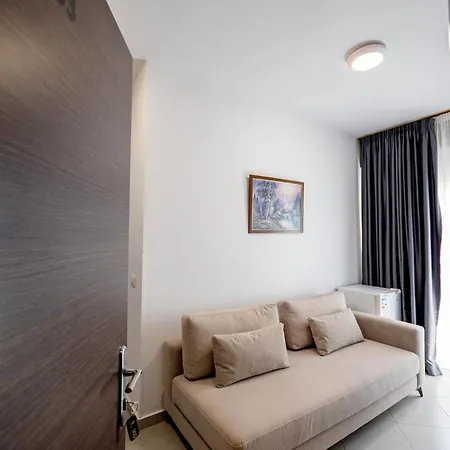 Erioni 3* ساراندا