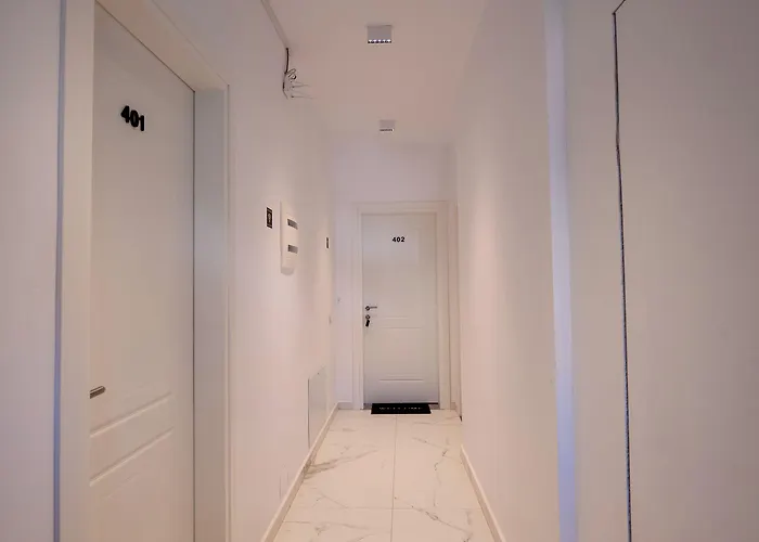 Hotel Erioni Comfort Hotel 3*