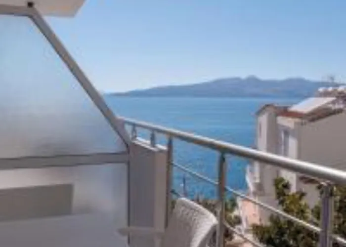 Erioni Comfort Hotel 3*