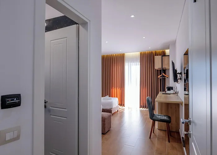 Hotel Erioni Comfort Hotel 3*
