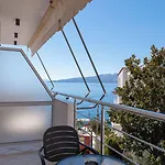 Erioni Comfort 3* Sarandë