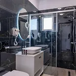 Erioni Comfort Hotel 3*