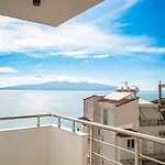 מלון Erioni Hotel 3*