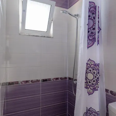 Erioni Otel 3*