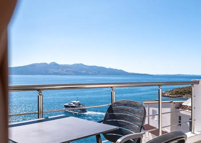 Erioni Comfort Hotel