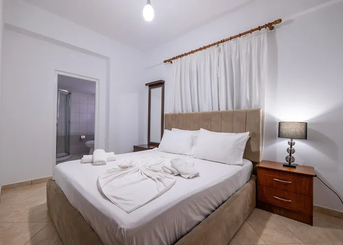 Erioni Comfort Hotel 3* Saranda