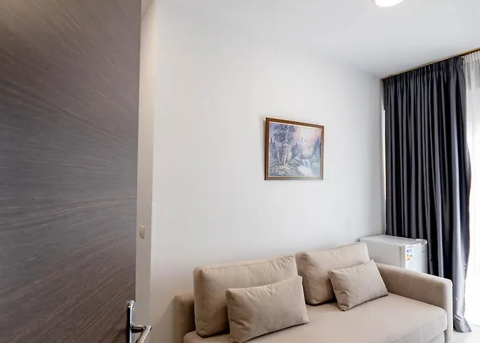 Erioni Comfort Hotel 3* Saranda